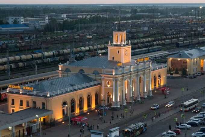 На вагоне грузового поезда найдено самодельное взрывное устройство