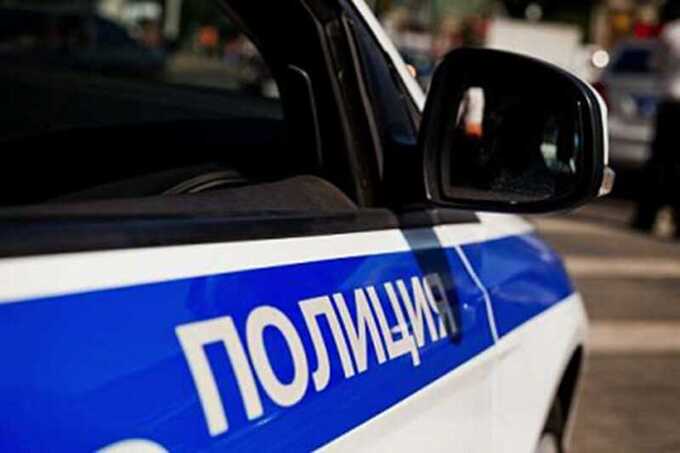 В Башкортостане мужчина застрял на заборе и два часа провисел вниз головой