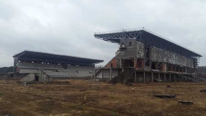 Власти снова не выполнили обещания по долгострою стадиона в Подмосковье