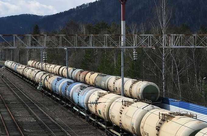 Экспорт российской нефти уменьшился на фоне торгового спора между США и Китаем