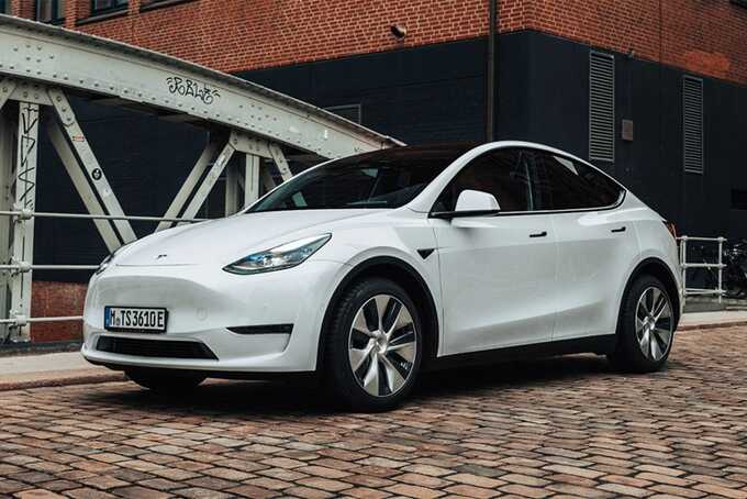 Tesla откладывает выпуск бюджетной версии Model Y