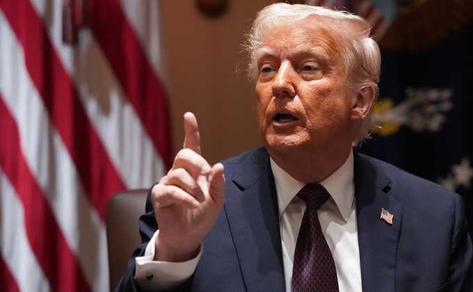 Трамп рассматривал возможность ресурсной сделки с Киевом как способ усилить влияние на Россию