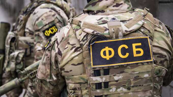 Стремительные расследования ФСБ и СК: почему дом сгорел, но детали остаются в тайне?