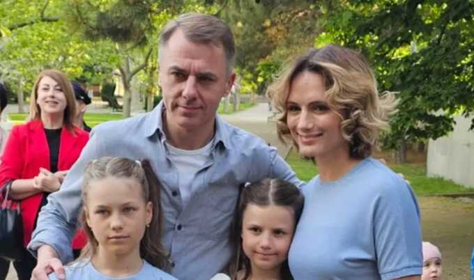 Игорь Петренко удивил поклонников, продемонстрировав трех своих прекрасных дочерей