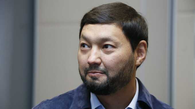 Кенес Ракишев использует связи Кадырова для приобретения нефтяных активов в Казахстане