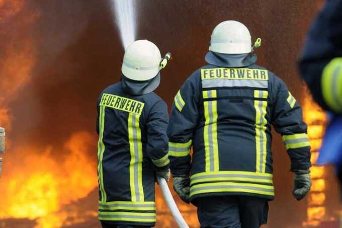 Пожар в Германии уничтожил множество автомобилей