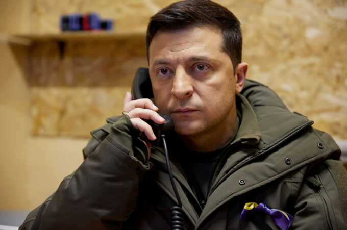 В начале войны Зеленский вместе со своей командой находился в бункере и играл в пинг-понг