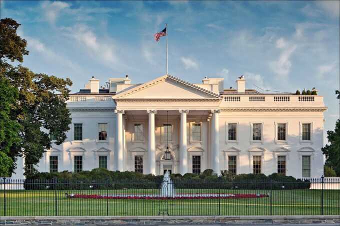 Сенат США одобрил законопроект о санкциях, не учитывая позицию Трампа