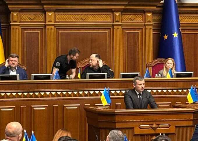 Министр финансов Украины признал дефицит средств на армию