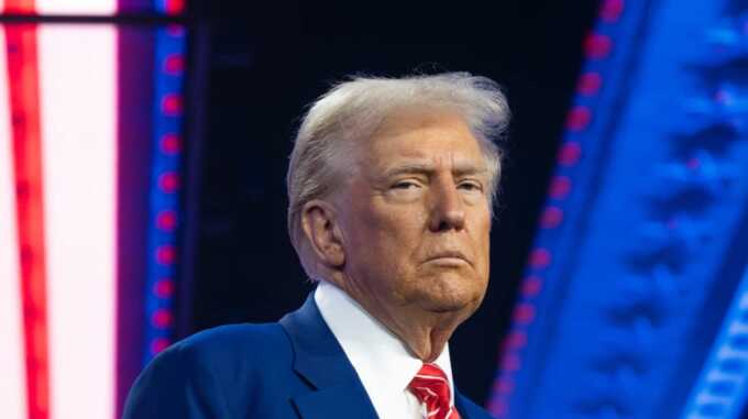 Администрация Трампа намерена отправить 9 000 нелегальных мигрантов на базу Гуантанамо