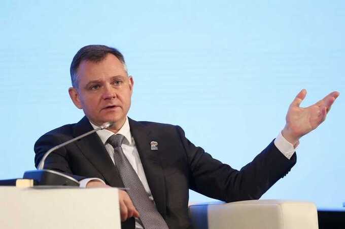 После того как жители Ростова выразили негативную реакцию, Юрий Слюсарь удалил поздравление с американским праздником