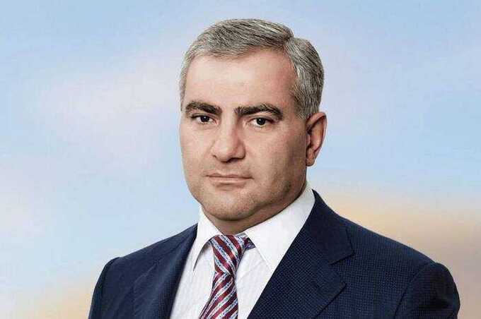 Министерство внутренних дел Армении провело обыск в особняке главы «Ташира» Самвела Карапетяна